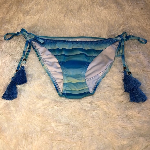 Blue Tie-Dye Bikini Bottom with Tassels size 6 NWOT - Picture 1 of 12